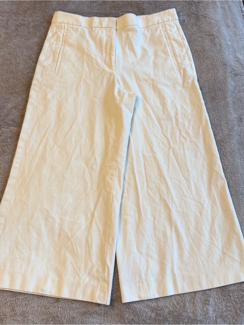 Ann Taylor Women Cream Cropped Wide-Leg Skirt-Style Bottoms, size 8